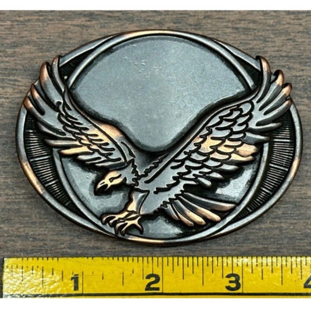 Vintage Soaring Eagle Hawk Bird Of Prey Country Western Cowboy Oval Belt Buckle